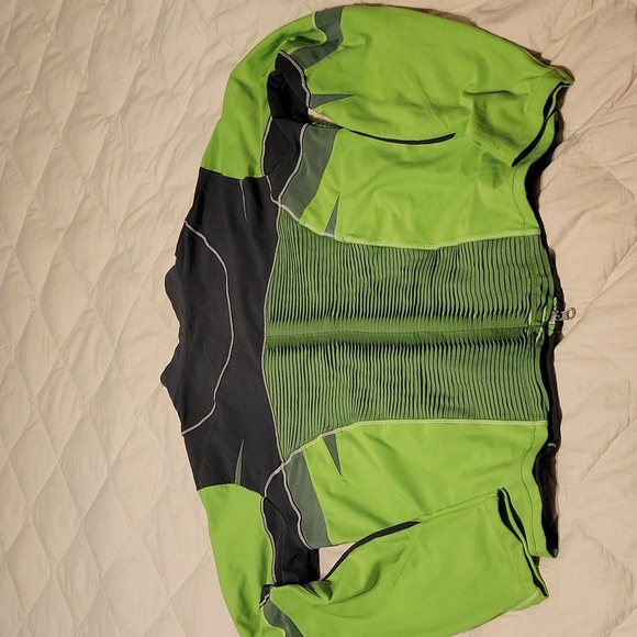 Nike jacket - Picture 4 of 4